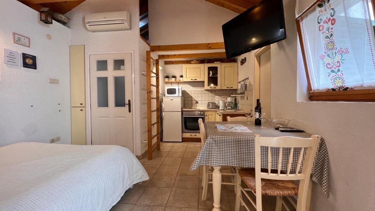 Studio Apartment Karlo Split Exterior photo